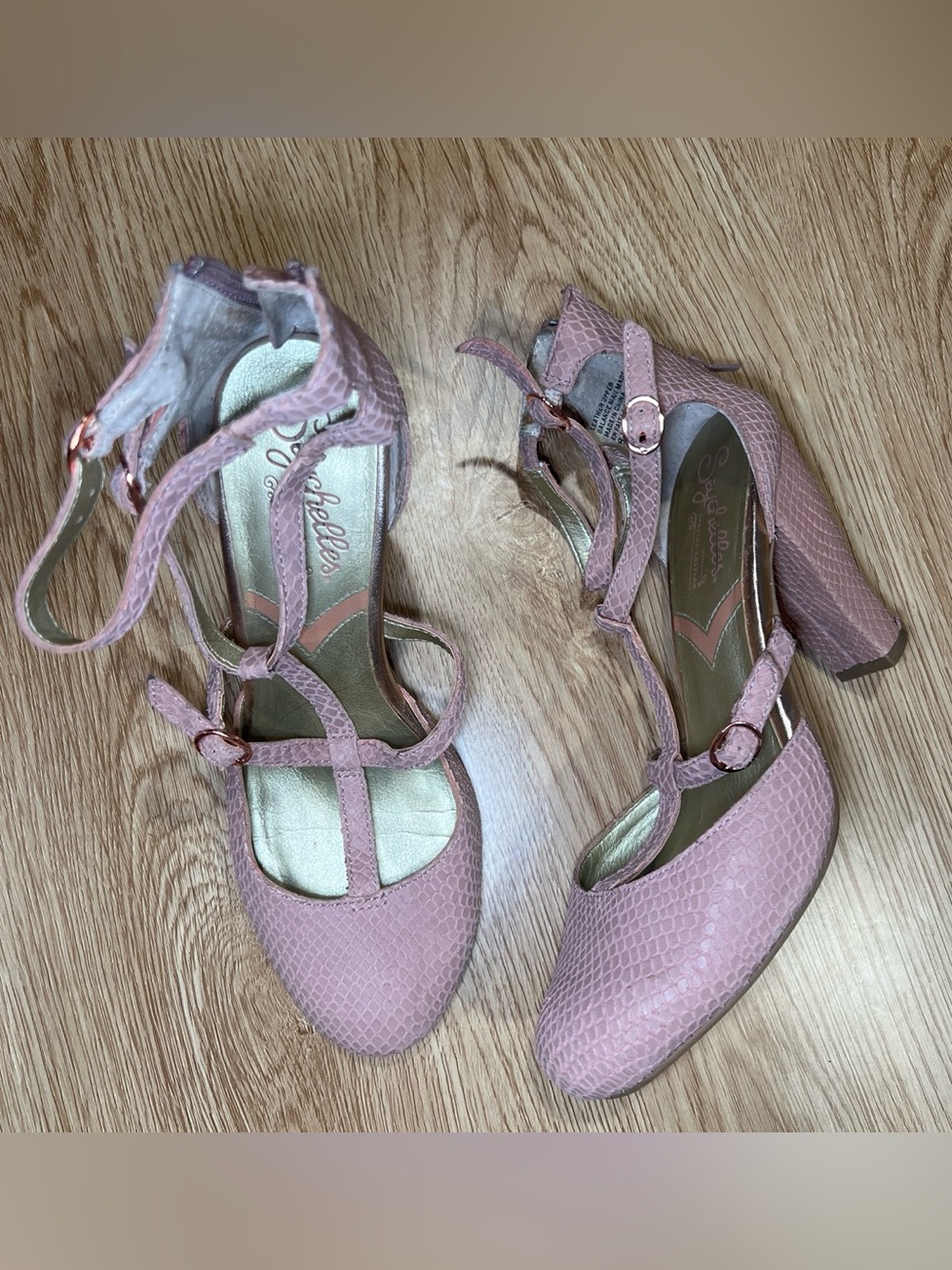 Anthropologie Seychelles Pink snakeskin print heels with ankle strap size 8.5